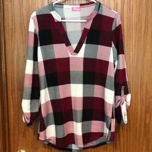 🛍 2 For $25 Sale—🚨Pulse Boutique Plaid 3/4 Sleeve Top